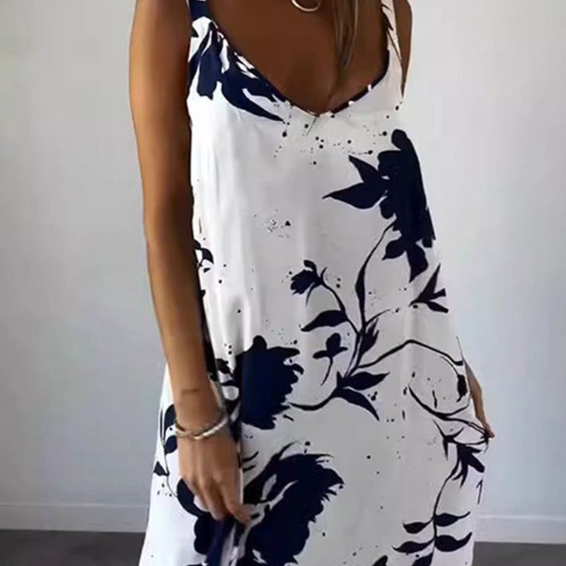 🔥HOT SALE 49% OFF🔥Women's Floral Spaghetti Strap Sleeveless Backless Flowing Dress-3